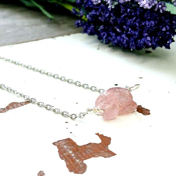 Dainty Strawberry Quartz Crystal Necklace, Minimalist Gemstone Jewelry - Picture 4 of 5